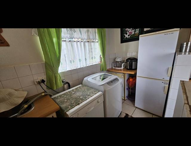 4 BEDROOM HOUSE FOR SALE IN HILLSHAVEN